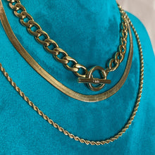 Load image into Gallery viewer, HERRIN NECKLACE
